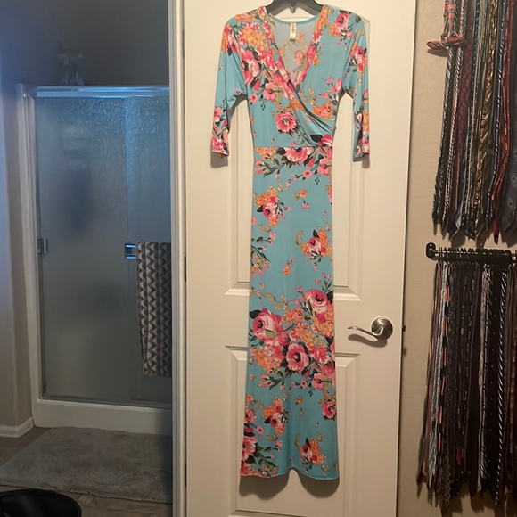 LARA Dresses & Skirts - Blue Floral long dress with tie back